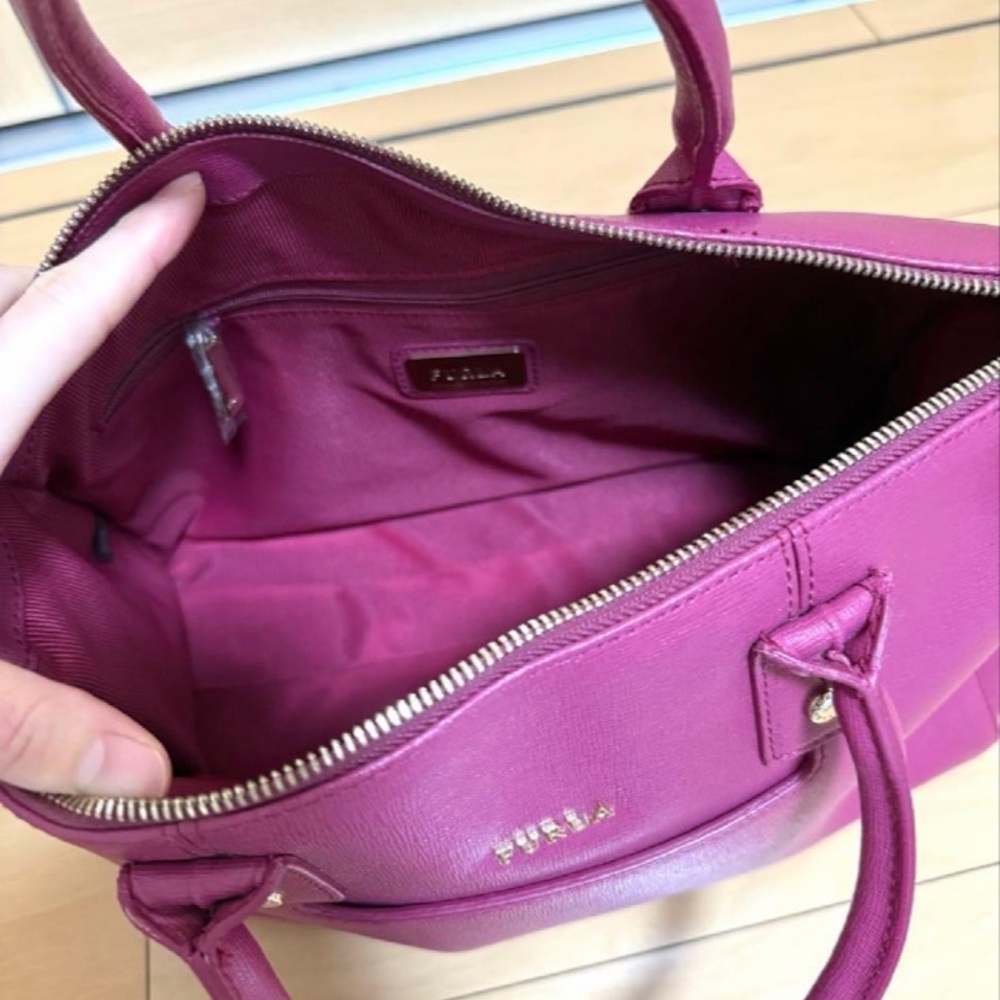 Furla Piper Medium Dome Satchel Bag – Magenta Leather, Crossbody & Dust Bag - Picture 6 of 8